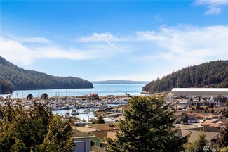 5104 Heather Dr, Anacortes, WA 98221