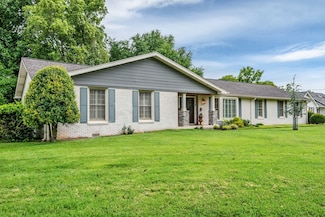 637 Hidden Acres Dr, Madison, TN 37115