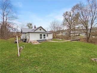 26 Mcnair Ave, Slovan, PA 15078