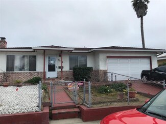 1518 Broadway Ave, Seaside, CA 93955