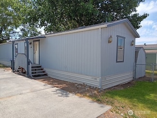 900 N Grape Dr Unit 36, Moses Lake, WA 98837