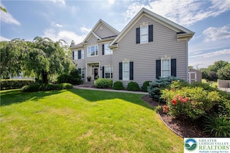 5343 Greenbriar Dr, Bethlehem, PA 18017