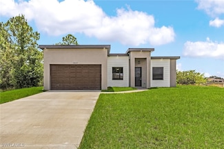 3013 4th St SW, Lehigh Acres, FL 33976
