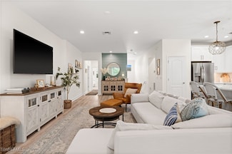 2280 Priory Ln Unit 1106, Rural Estates, FL 34120