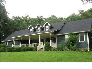 882 Wood Station Rd, Rock Spring, GA 30739