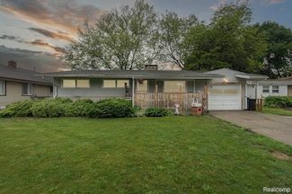 3307 Mackin Rd, Flint, MI 48504