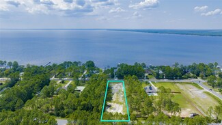 6725 E Bay Blvd, Navarre, FL 32566