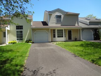 740 Nantucket Way Unit 1, Island Lake, IL 60042