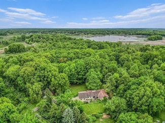 22649 N Dixboro Rd, South Lyon, MI 48178