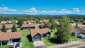 16 Buckskin Dr, Donnelly, ID 83615