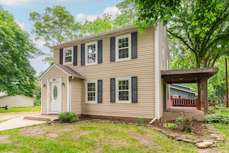 310 Virgil St, Maple Park, IL 60151