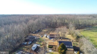 582 Paulsboro Rd, Swedesboro, NJ 08085