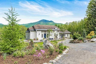 1205 Hazens Notch Rd, Montgomery Center, VT 05471