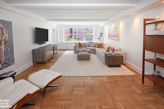 235 E 73rd St Unit 5C, New York, NY 10021