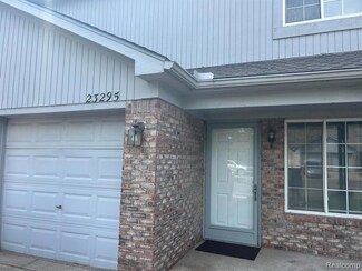 23295 Stromp Ct Unit 14, Trenton, MI 48183