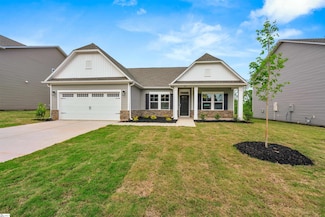 123 Hunter Ridge Dr, Boiling Springs, SC 29316
