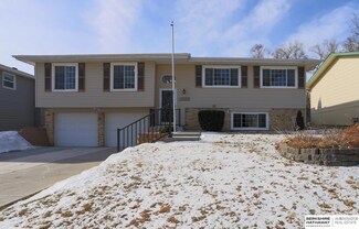 10309 N St, Omaha, NE 68127