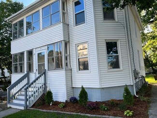 22 Eddy St, Webster, MA 01570