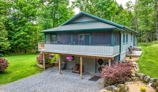 209 Alstead Hill Rd, Keene, NY 12942