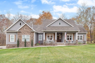 11952 Armstrong Rd, Soddy Daisy, TN 37379
