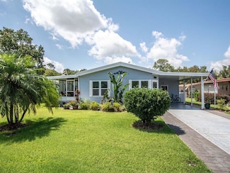 3213 Rainbow Rd, Tavares, FL 32778