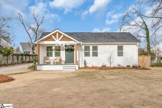 8 Fairlane Cir, Greenville, SC 29607