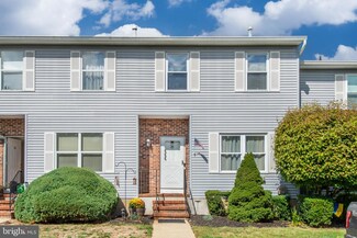 38 Hemlock Dr, Jamesburg, NJ 08831