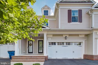 3 Lafayette Way, Cranbury, NJ 08512