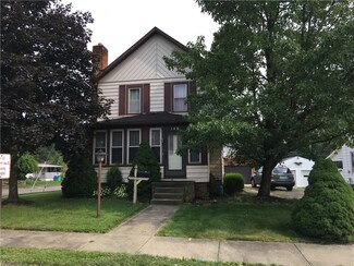 148 Taylor Ave, Dennison, OH 44621