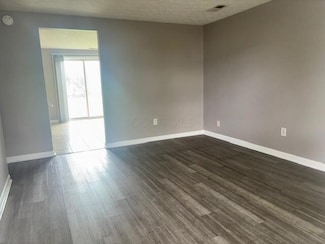 903 Breathitt Ave, Columbus, OH 43207