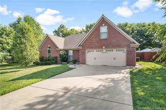 5621 Scarlet Oak Rd, Jeffersonville, IN 47130