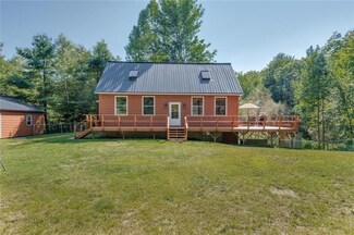 22 Crooked Creek Ln, Bowdoinham, ME 04008