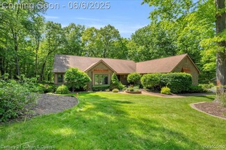 2198 Pine Hollow Trail, Brighton, MI 48114