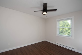8 Kirby Rd Unit D, Saratoga Springs, NY 12866