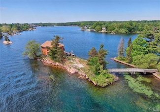 1 St Marys Island, Alexandria, NY 13607