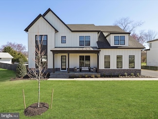 2505 Flint Hill Rd, Vienna, VA 22181