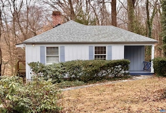 1420 Gentry Ln, Charlottesville, VA 22903