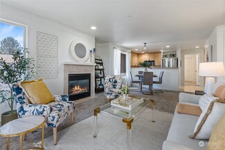 15310 Sunwood Blvd Unit F1302, Tukwila, WA 98188
