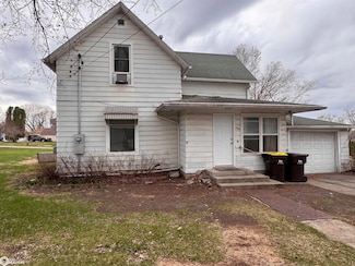 208 S Temple St, Osceola, IA 50213