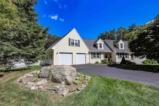 39 Marty Dr, MerriMacK, NH 03054