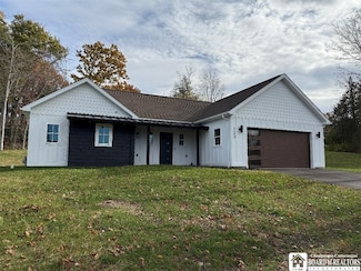 123 Warwick Rd, Jamestown, NY 14701