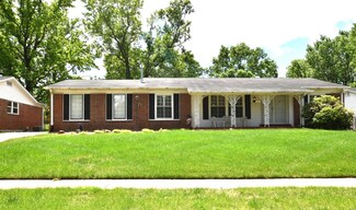 2997 Westminster Dr, Florissant, MO 63033