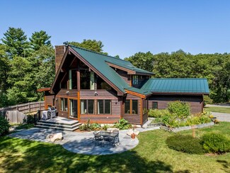 30 Belcher St, Essex, MA 01929