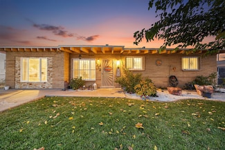 1212 Gretta St NE, Albuquerque, NM 87112