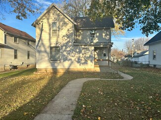 506 8th Ave, Sterling, IL 61081