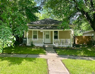 1019 Exchange St, Emporia, KS 66801