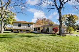 171 S Village Dr, Dayton, OH 45459