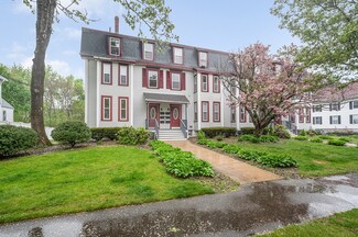 6 Maple Ave Unit 1, Andover, MA 01810