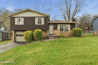 5613 Montina Rd, Knoxville, TN 37912