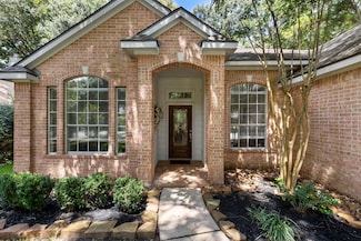 130 S Hollylaurel Cir, Spring, TX 77382